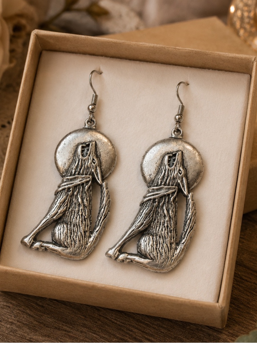 Vintage Age O’50 Howling Wolf Moon Earrings | Pewter Dangle Earrings